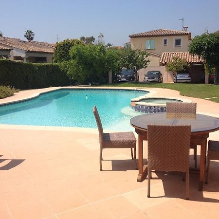 Villa Cezanne كانيو سور مير الغرفة الصورة