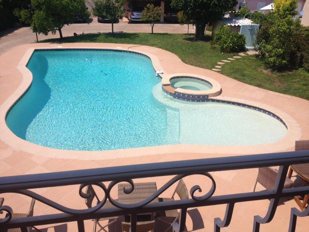 Villa Cezanne كانيو سور مير الغرفة الصورة