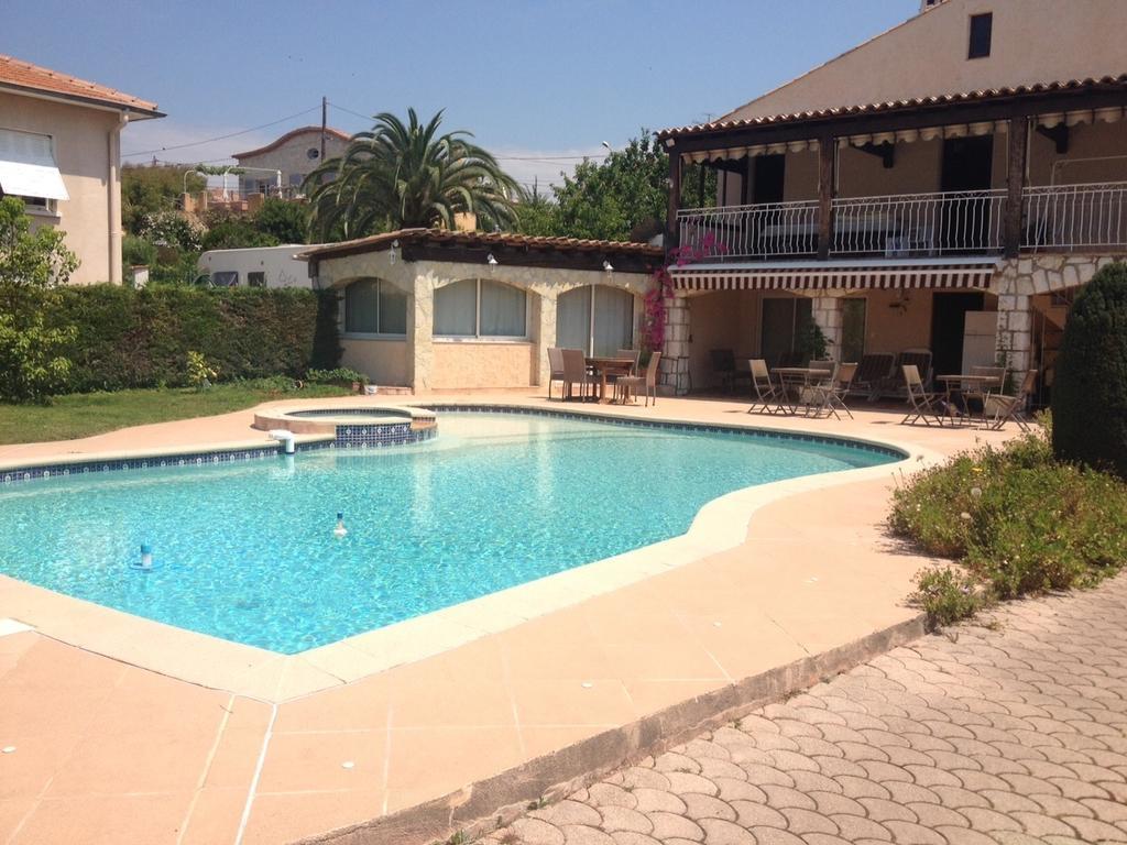 Villa Cezanne كانيو سور مير الغرفة الصورة